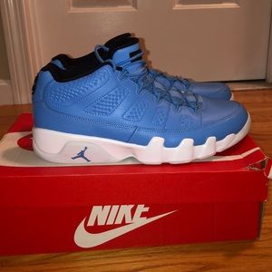 *NEW* Air Jordan 9 Low Retro Pantone Blue